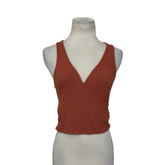 Project Social rust ribbed faux wrap crop tank top size small - Picture 8 of 10